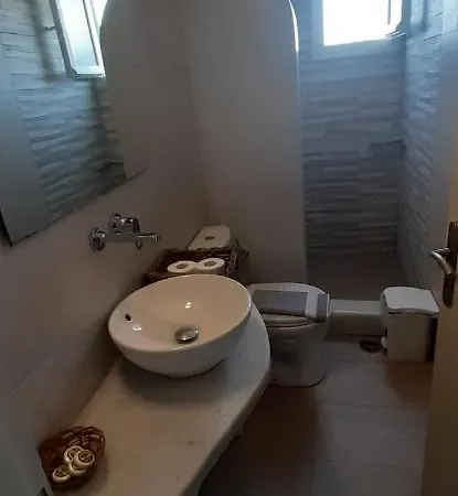 Ioanna Lejlighedshotel 4*