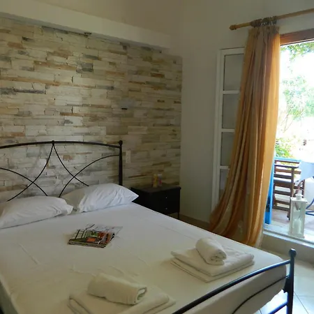 Apart-hotel Ioanna 4*
